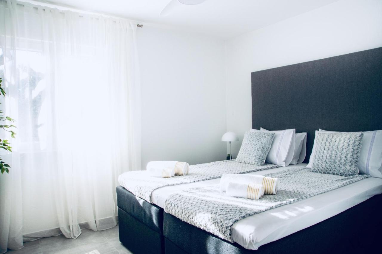 The Grande - Huge Terrace - Amazing Sea Views - Tastefully Furnished - Access To Rooftop Terrace And Gym - Hillside Apartments Rogoznica Rogoznica  Eksteriør bilde