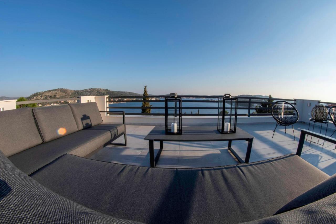 The Grande - Huge Terrace - Amazing Sea Views - Tastefully Furnished - Access To Rooftop Terrace And Gym - Hillside Apartments Rogoznica Rogoznica  Eksteriør bilde