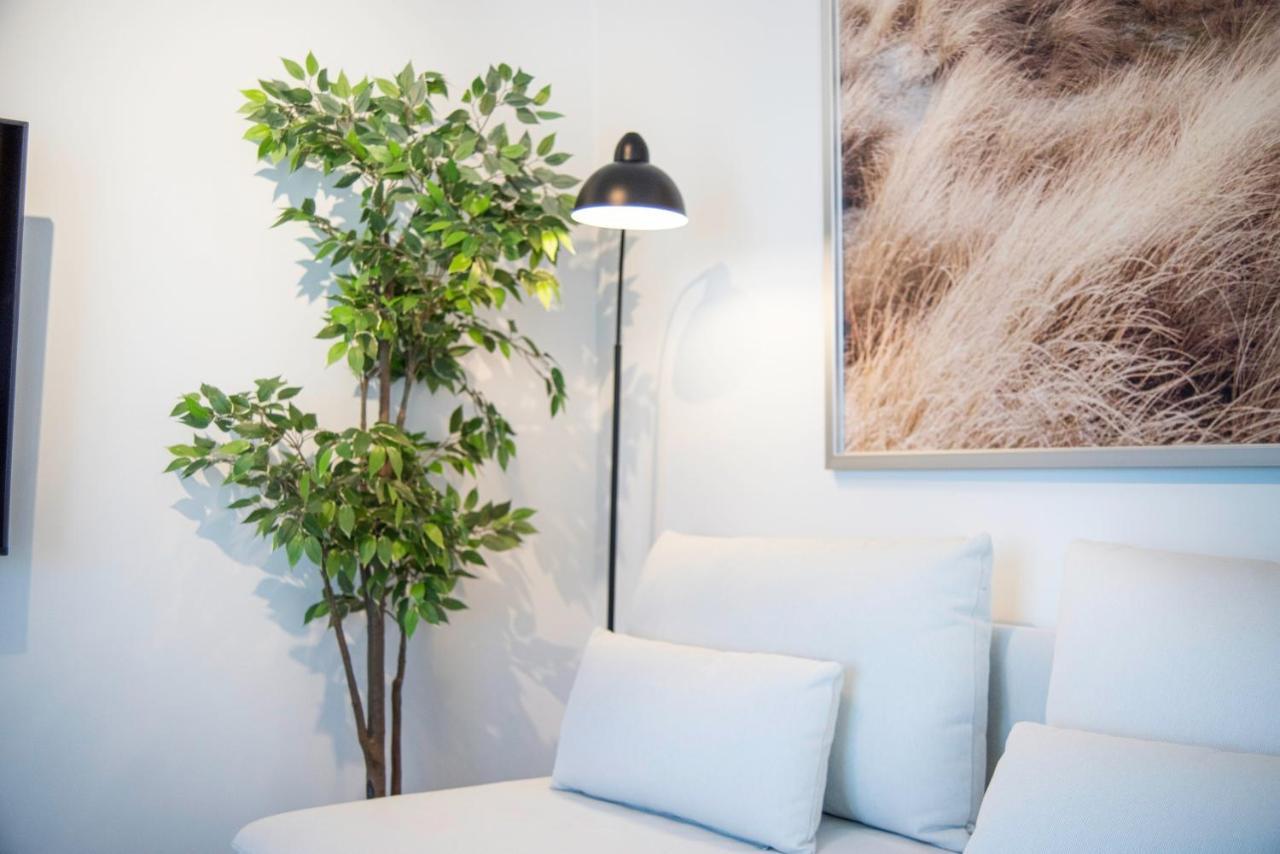 The Grande - Huge Terrace - Amazing Sea Views - Tastefully Furnished - Access To Rooftop Terrace And Gym - Hillside Apartments Rogoznica Rogoznica  Eksteriør bilde