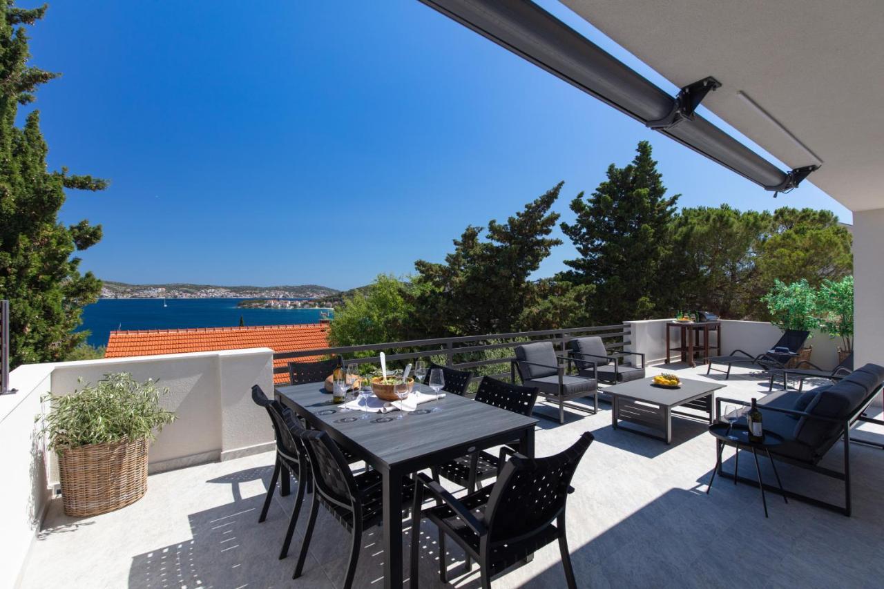 The Grande - Huge Terrace - Amazing Sea Views - Tastefully Furnished - Access To Rooftop Terrace And Gym - Hillside Apartments Rogoznica Rogoznica  Eksteriør bilde