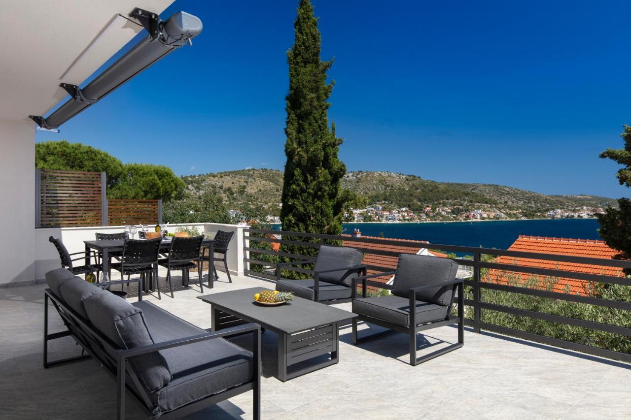 The Grande - Huge Terrace - Amazing Sea Views - Tastefully Furnished - Access To Rooftop Terrace And Gym - Hillside Apartments Rogoznica Rogoznica  Eksteriør bilde