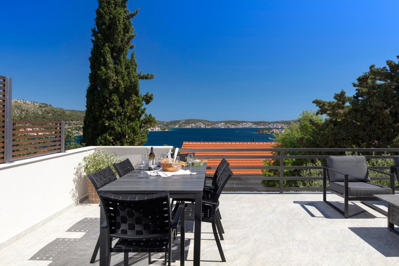 The Grande - Huge Terrace - Amazing Sea Views - Tastefully Furnished - Access To Rooftop Terrace And Gym - Hillside Apartments Rogoznica Rogoznica  Eksteriør bilde